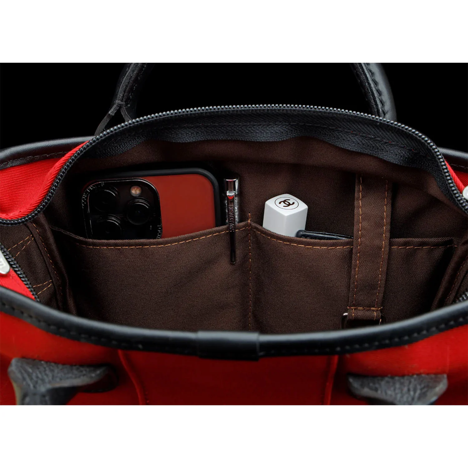 Billingham Dolly Grip Sage Fibrenyte / Black Leather - Image 3