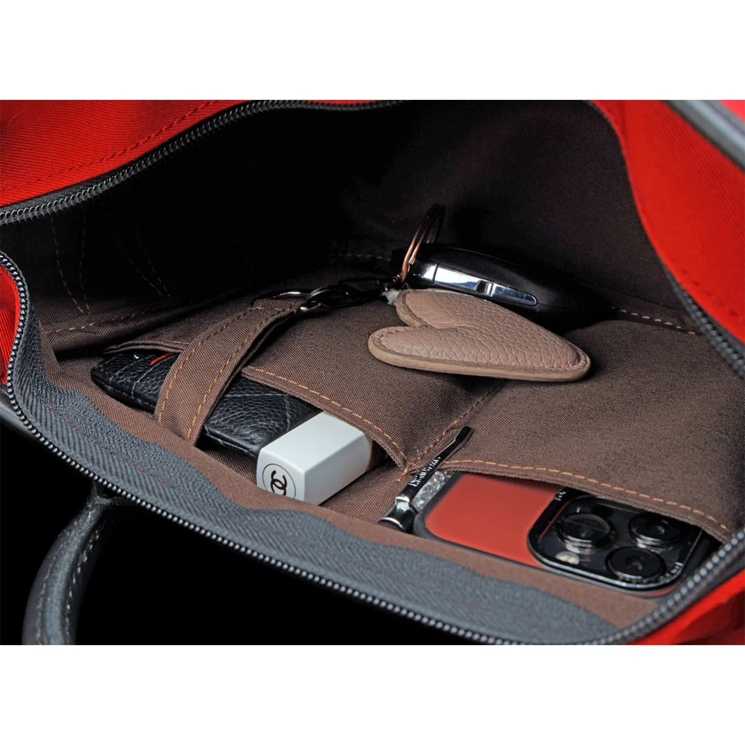 Billingham Dolly Grip Sage Fibrenyte / Black Leather - Image 4