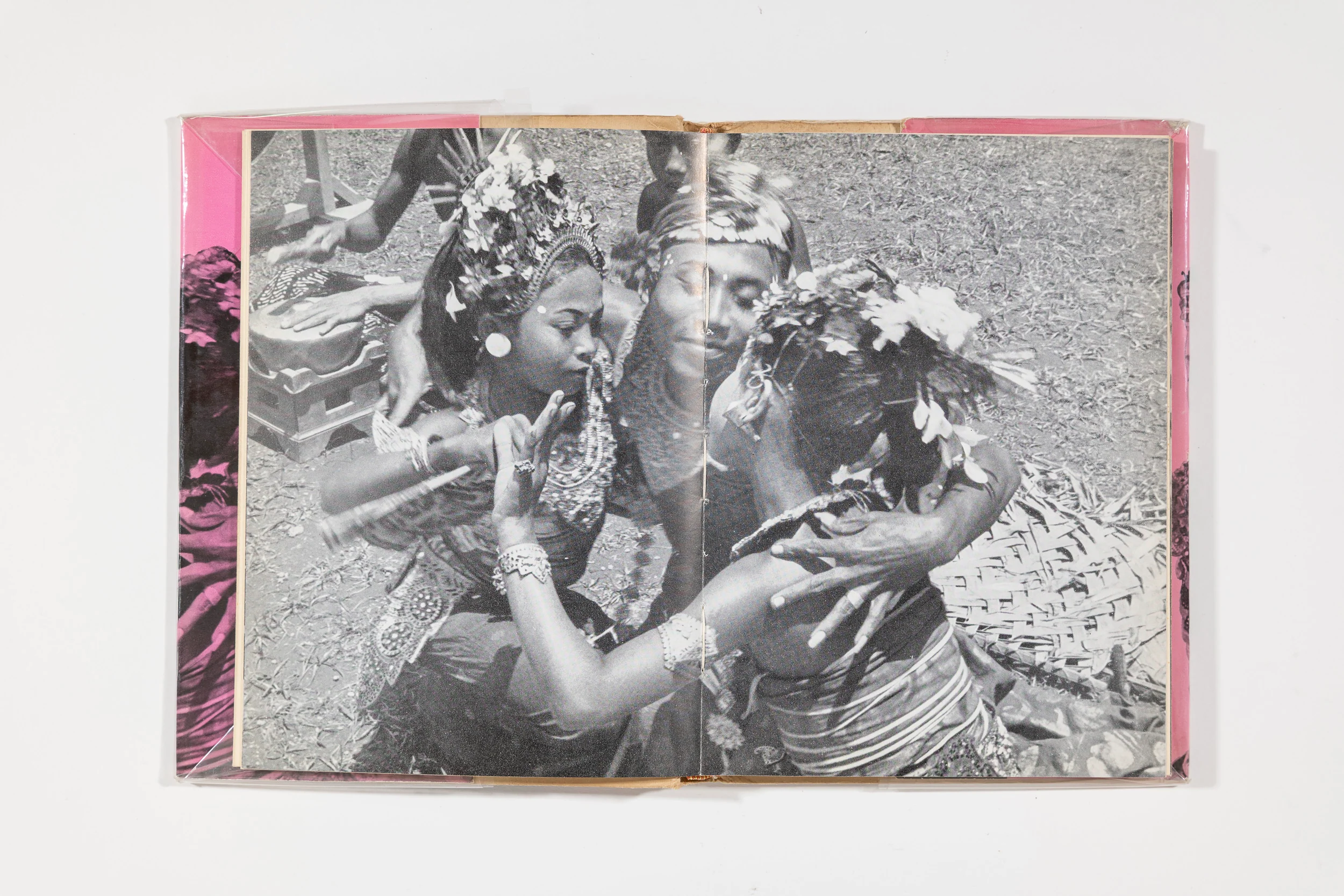Henri Cartier-Bresson, Les Danses Bali (8+) - Image 3