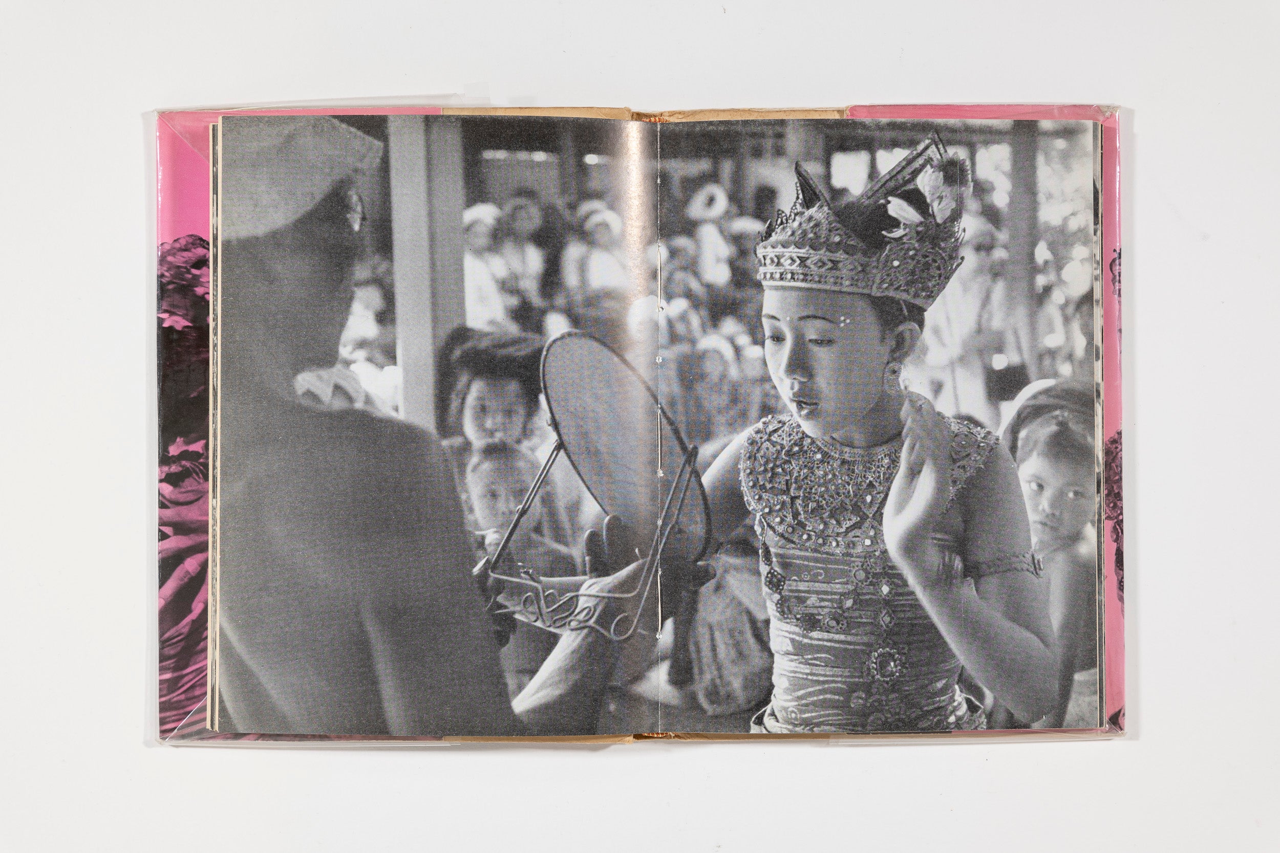 Henri Cartier-Bresson, Les Danses Bali (8+) - Image 5