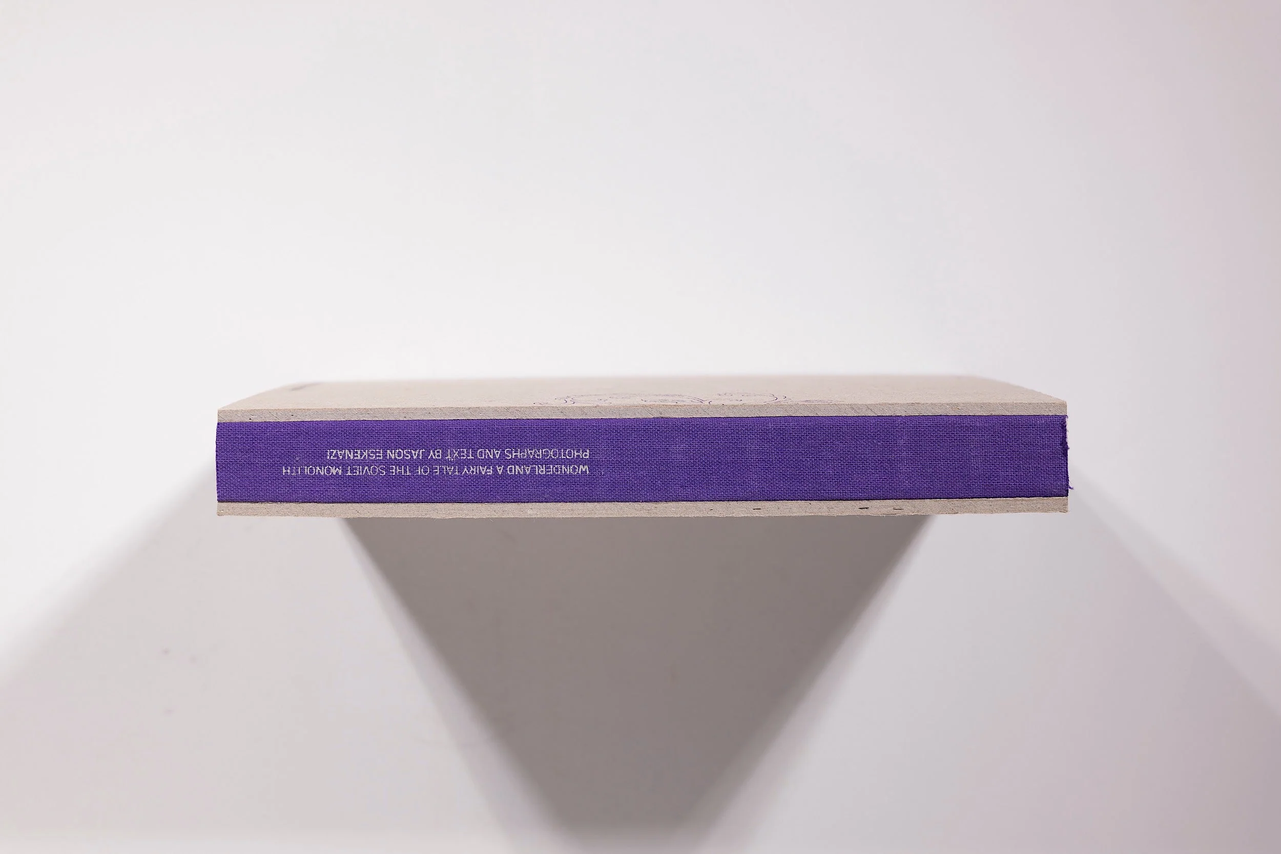 Jason Eskinazi, Wonderland (signed) (9+) - Image 4
