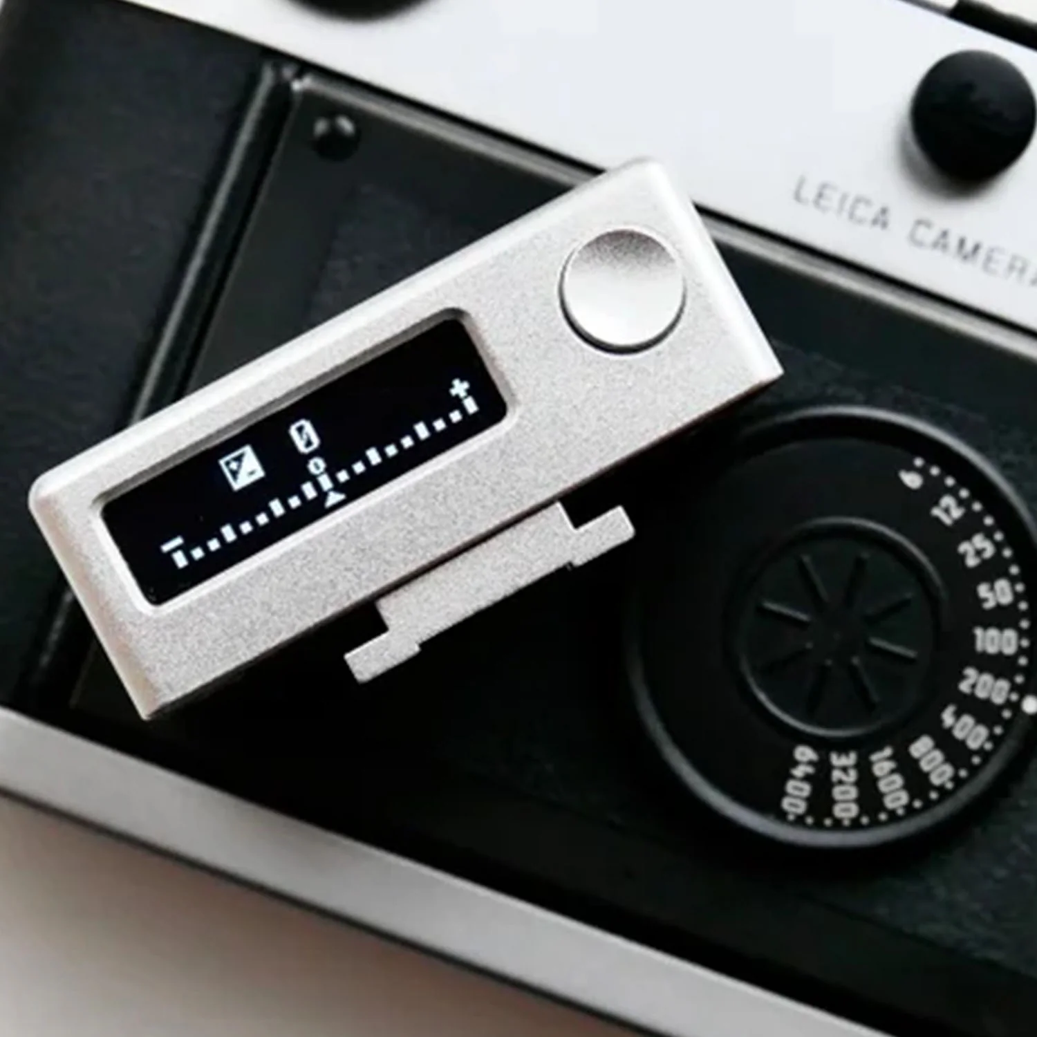 KEKS KM02 OLED Light Meter - Chrome - Image 5