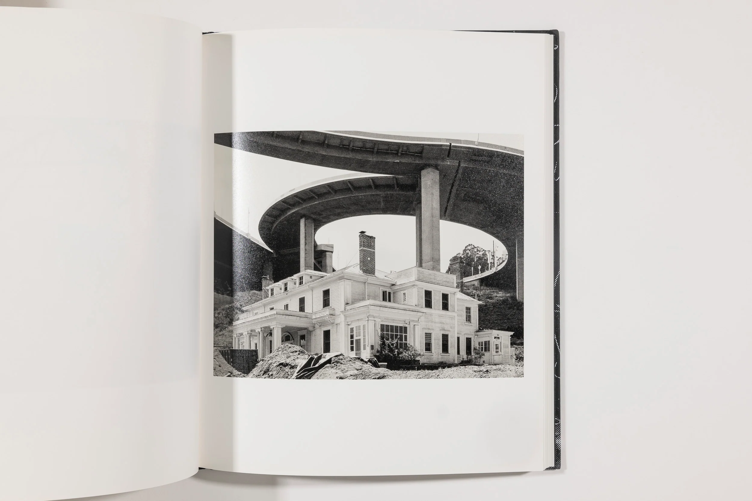 Mimi Plumb, The Golden City - Image 9