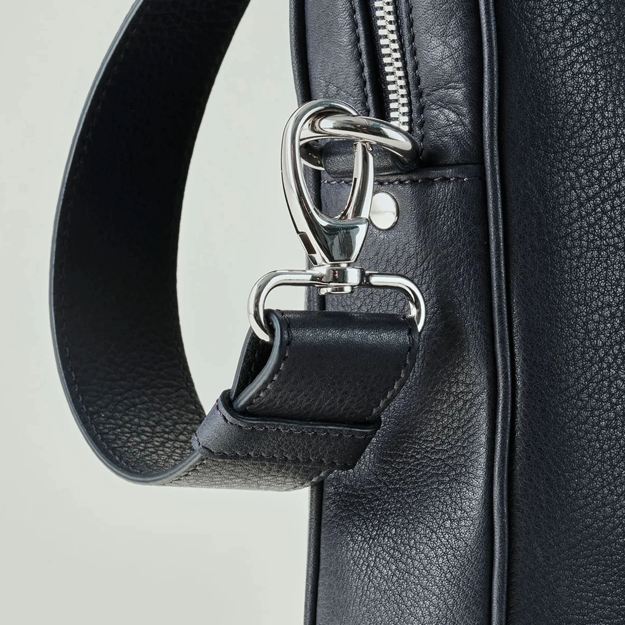 Oberwerth Warren 1Z Soft Laptop Bag - Navy Blue - Image 6