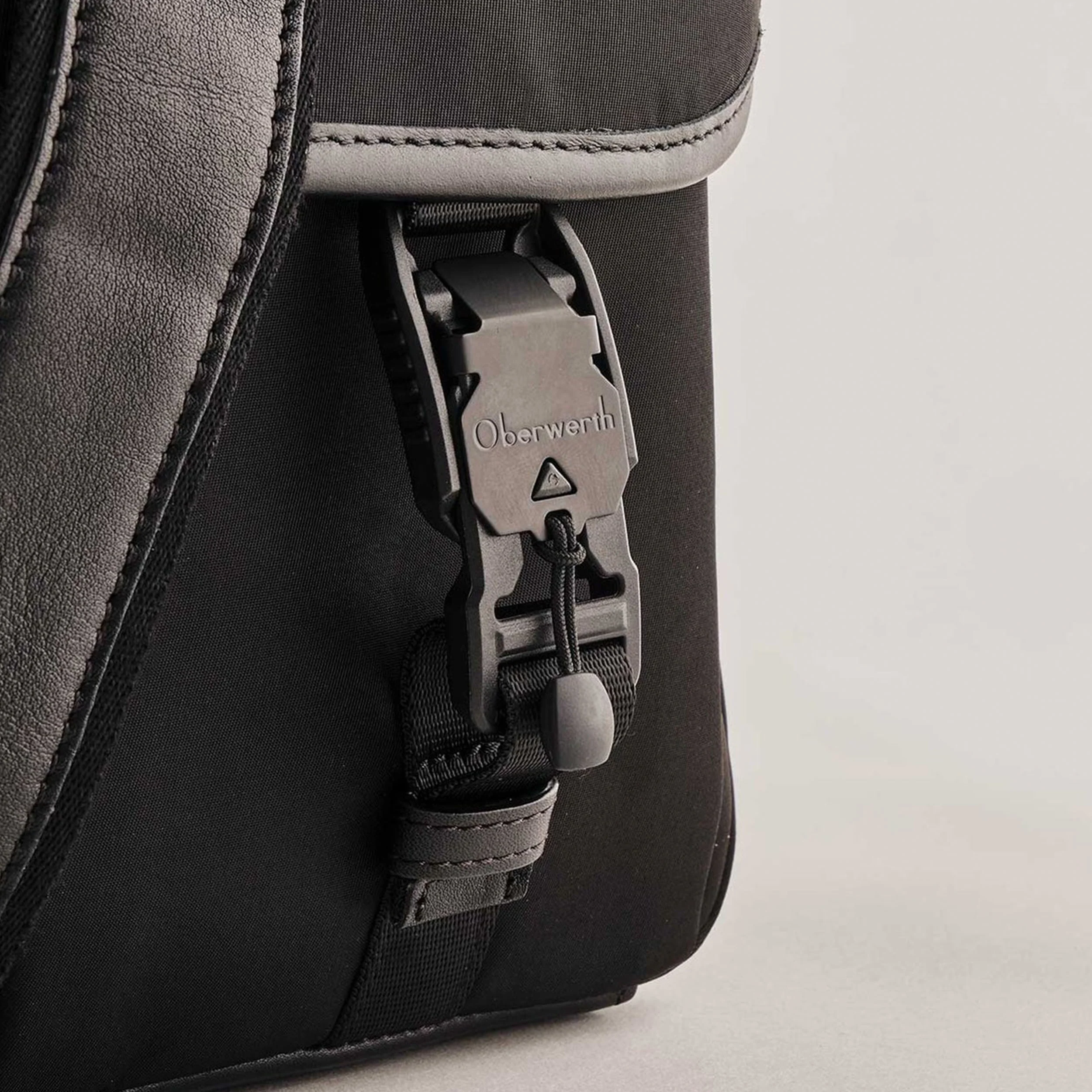 Oberwerth Relon Bag M - Black - Image 5