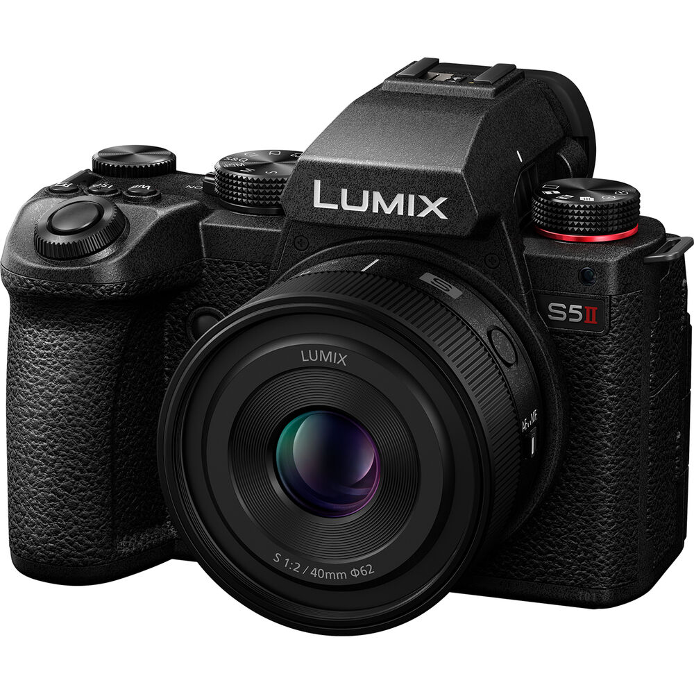 Panasonic S 40mm f2 Lens - Black - Image 4