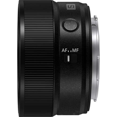 Panasonic S 40mm f2 Lens - Black - Image 5