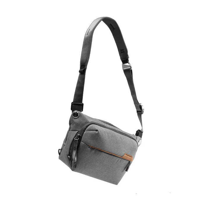 Peak Design Everyday Sling 6L v2 - Ash - Image 3