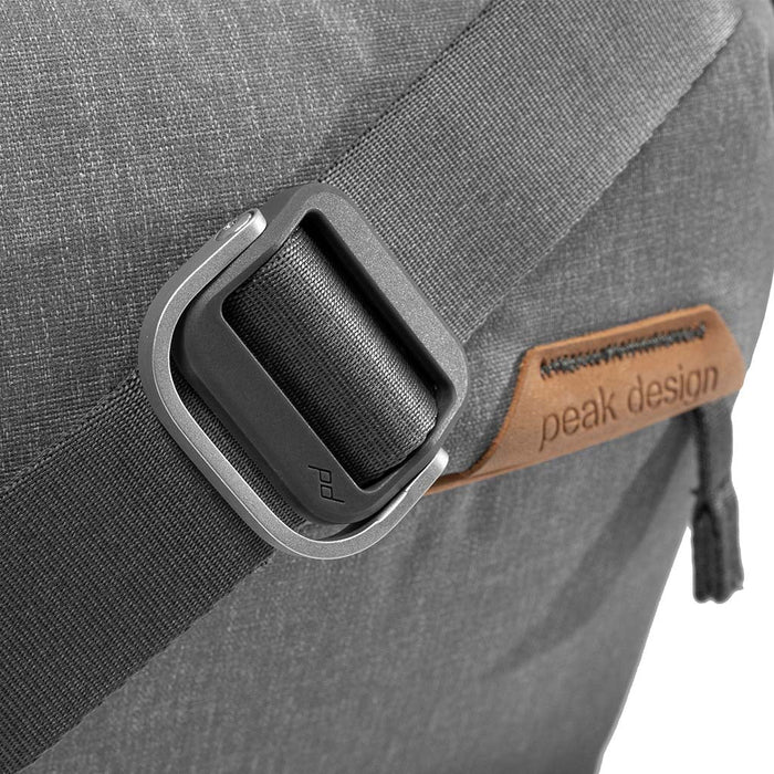 Peak Design Everyday Sling 6L v2 - Ash - Image 4