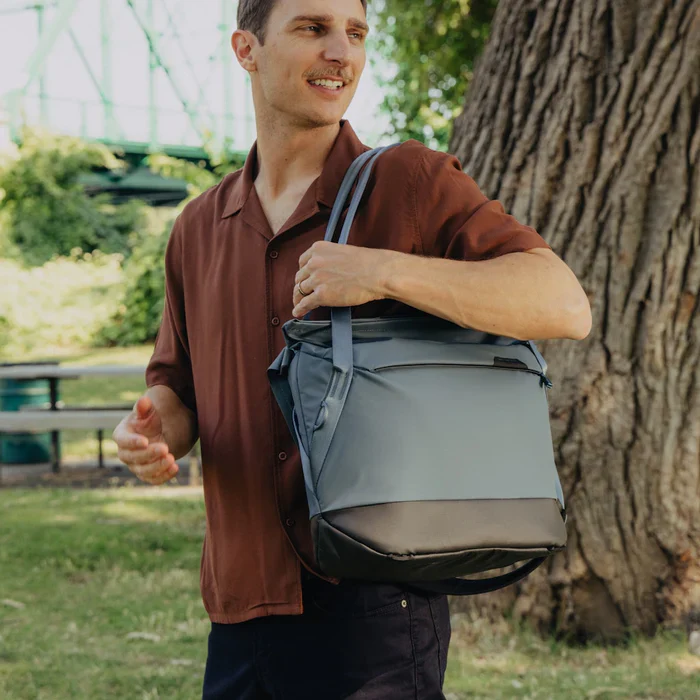 Peak Design Everyday Tote 15L Ocean - Image 4