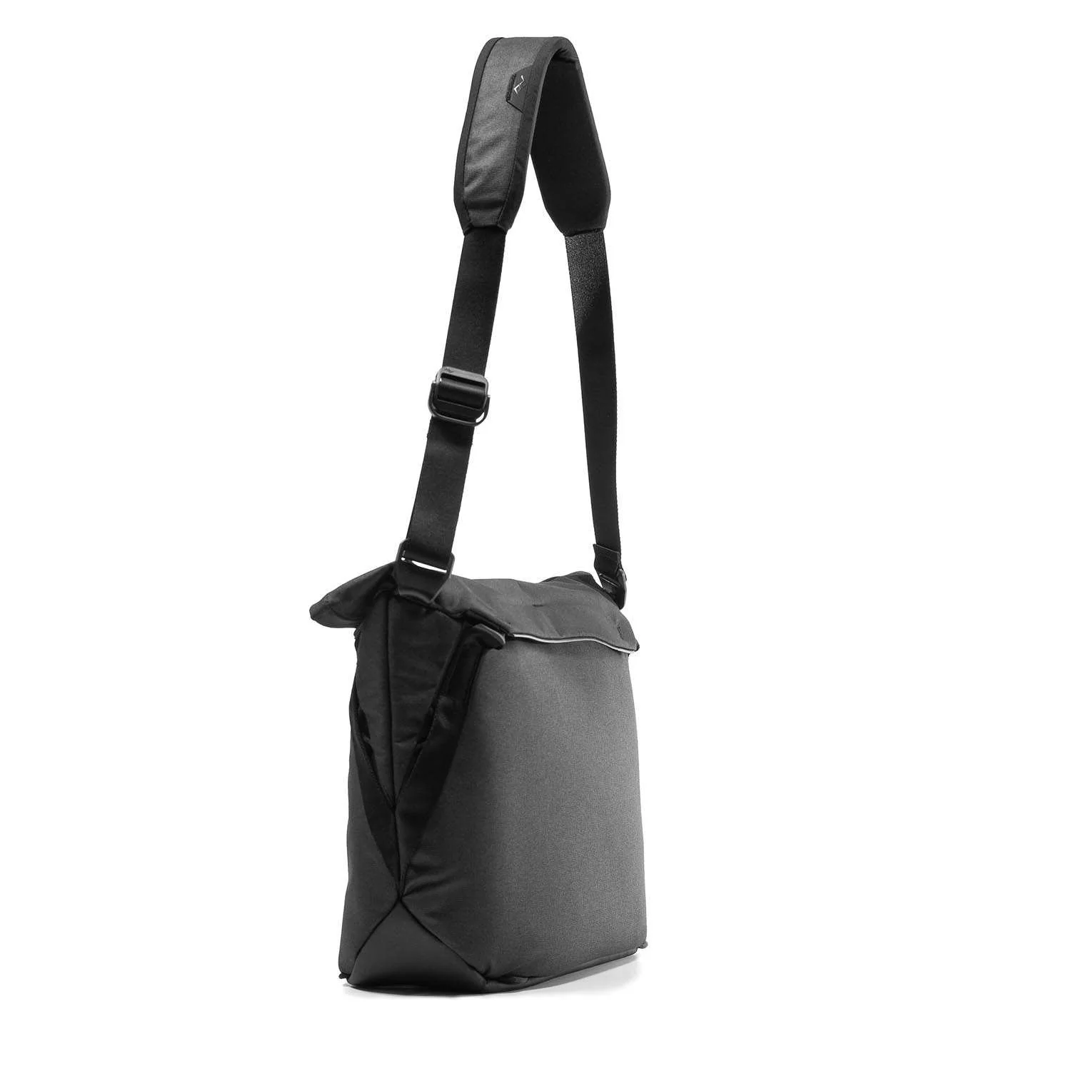 Peak Design Everyday Tote 15L v2 - Black - Image 2