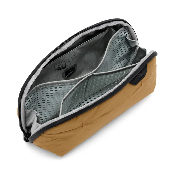 Peak Design Wash Pouch Small Coyote - Image 2