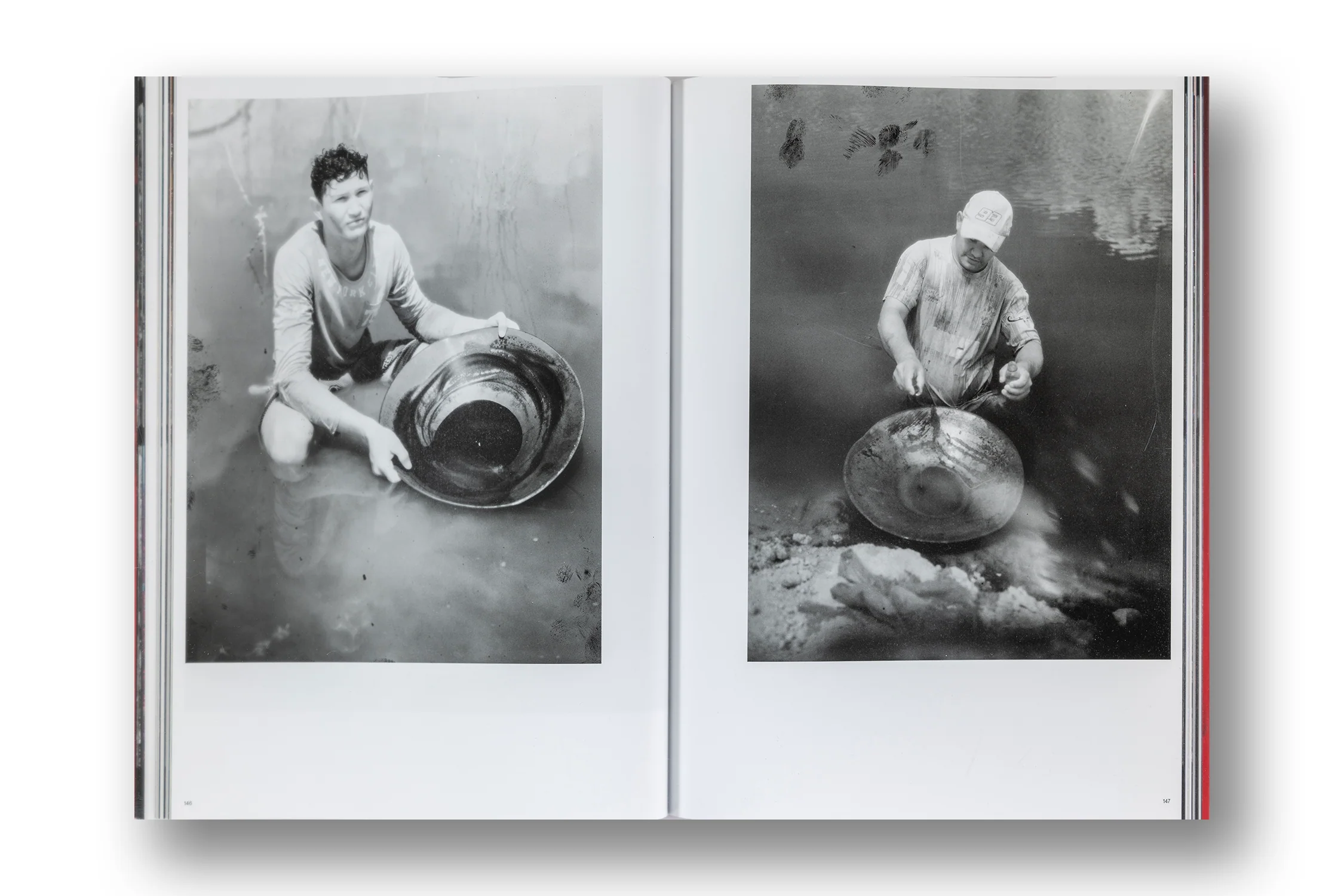 Richard Mosse, Broken Spectre - Image 9